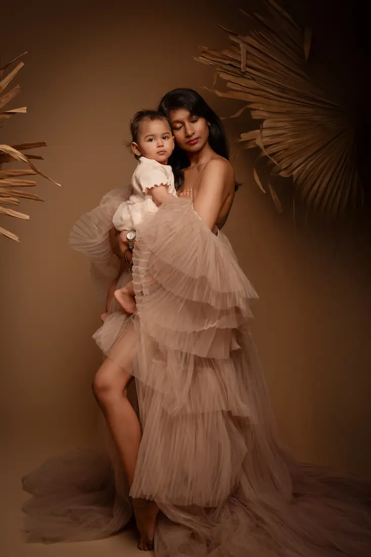 Séance photo maman et bébé en studio à Vertou, près de Nantes