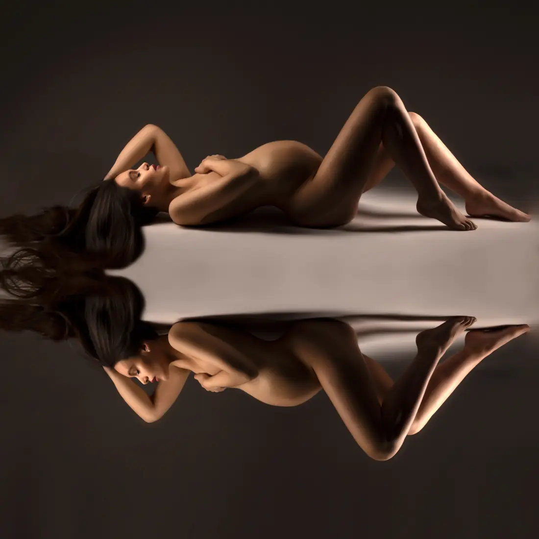 Séance photo grossesse au studio de Vertou, près de Nantes, Sonia Photographe