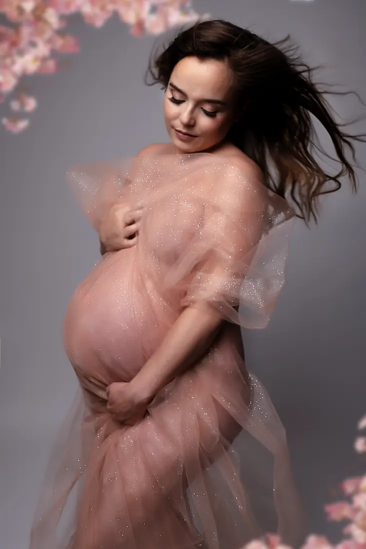 Séance photo grossesse au studio de Vertou, près de Nantes, Sonia Photographe