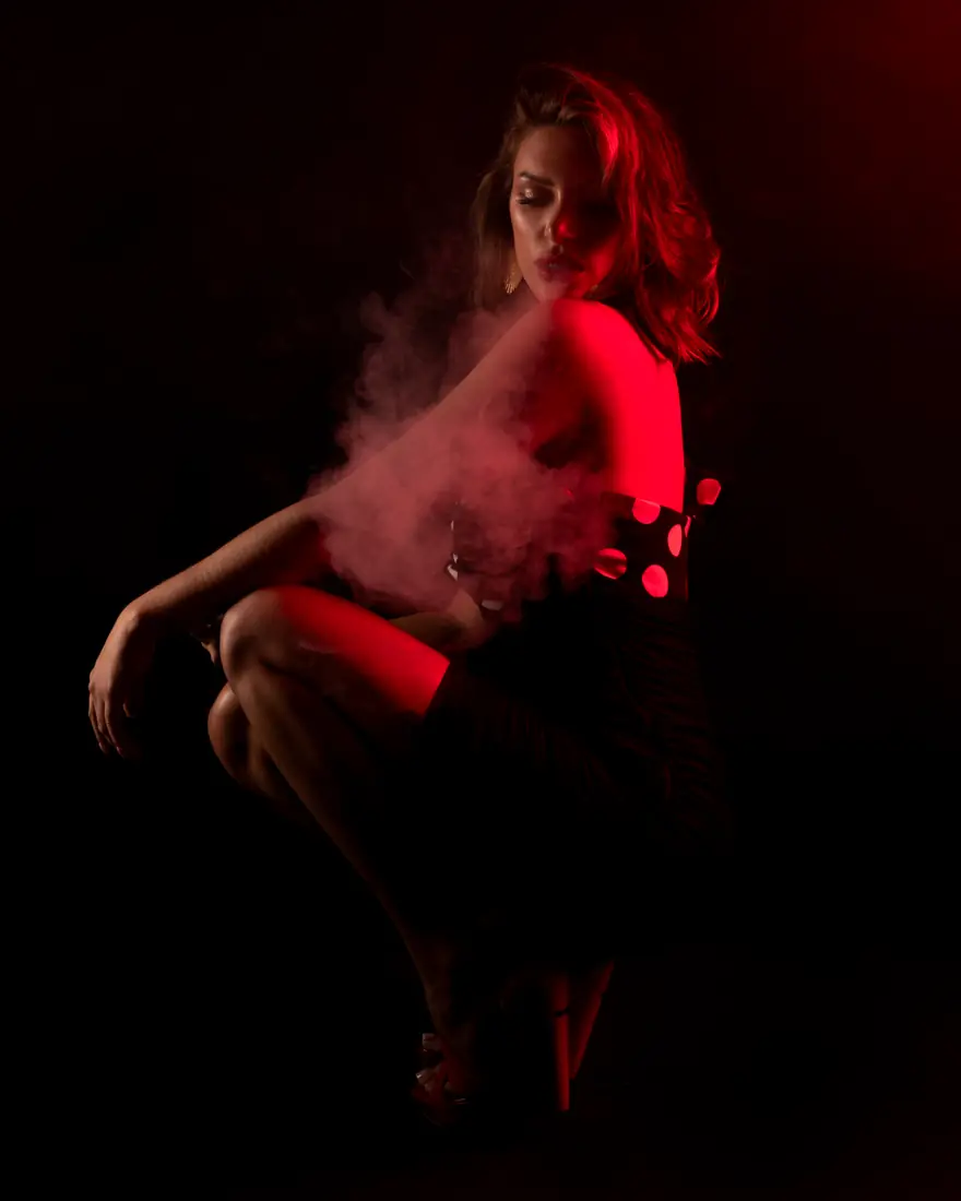 Shooting portrait fashion en studio, près de Nantes, Sonia Photographe